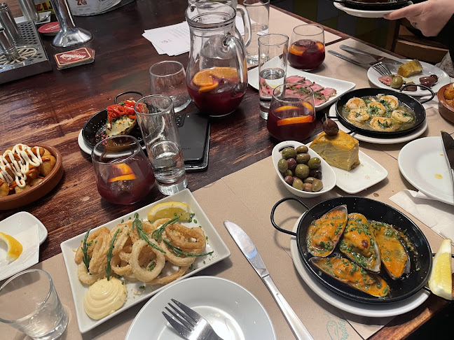 Padron Tapas Bar - Vendéglátás