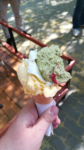 G&D Kézműves Cukrászda és Pékség Salgótarján - Vendéglátás