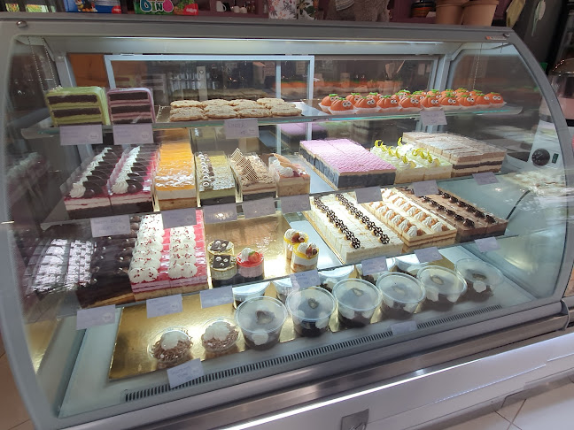 Opinii despre Melódia Cukrászda în Seregélyes - Vendéglátás