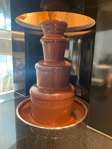 Harrer Csokoládéműhely és Cukrászda - Vendéglátás