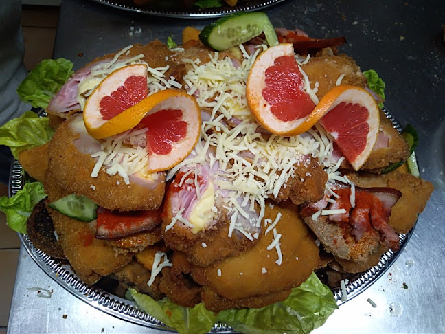 Opinii despre Ádám Söröző Étterem Pizzéria în Nagymányok - Vendéglátás