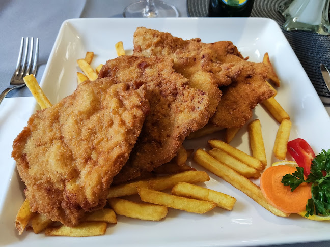 Opinii despre NEXT Restaurant în Esztergom - Vendéglátás