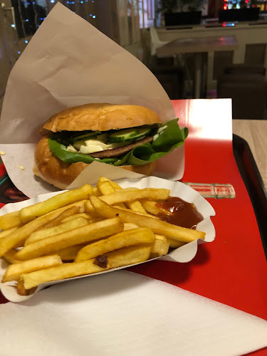 Kecskemét, Dózsa György út 6, 6000