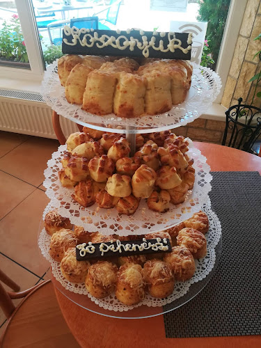 Comentarii opinii despre Sweet-Ice Bt. - Bayer Cukrászda