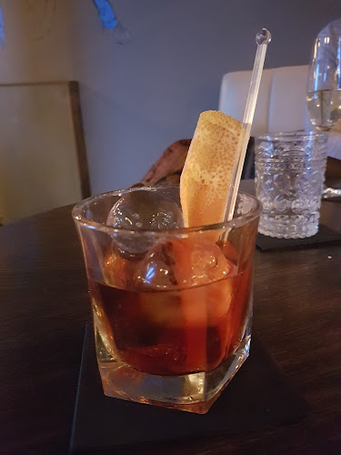 Comentarii opinii despre Blue Fox The Bar