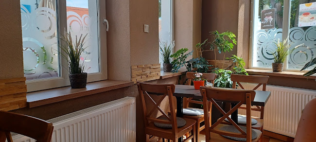 Comentarii opinii despre Korona Cukrászda