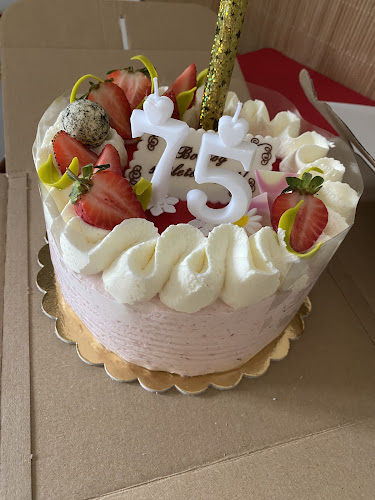 Comentarii opinii despre Szilágyi Cukrászda