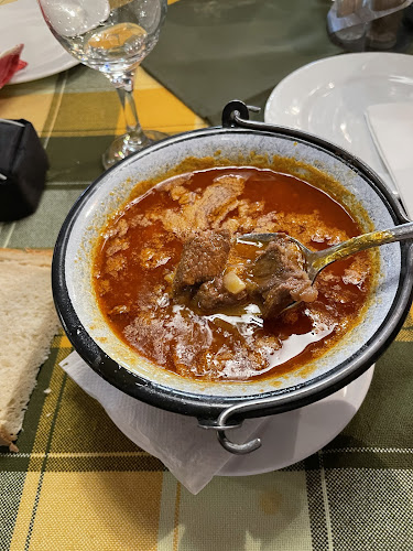 Gulyás udvar Étterem