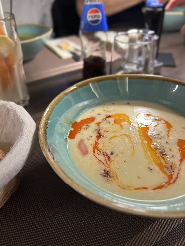 Opinii despre Liget Royal Restaurant în Hévíz - Vendéglátás