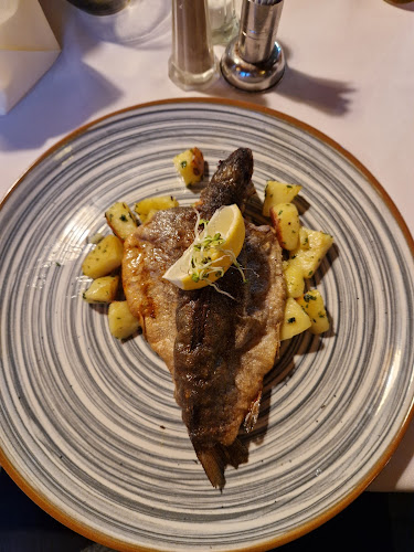 Opinii despre Völgy étterem în Szilvásvárad - Vendéglátás