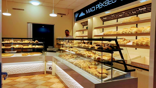 Comentarii opinii despre Maci Pékség