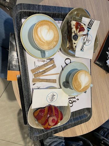 Amber's Bakery & Cafe - Vendéglátás