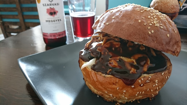 Opinii despre Luna Gastro Bistro în Gyomaendrőd - Vendéglátás