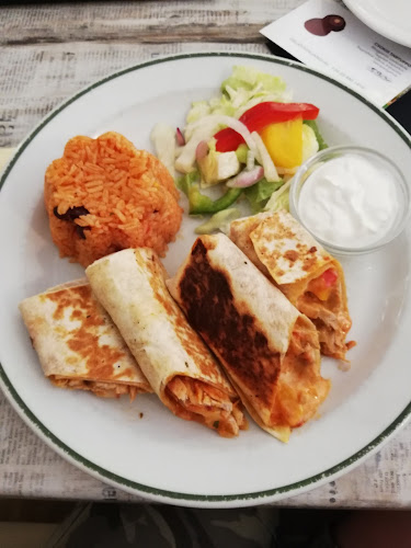 Fórum Pizzéria - Vendéglátás