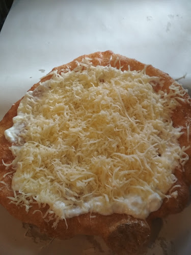 Comentarii opinii despre Kondoros Lángosos