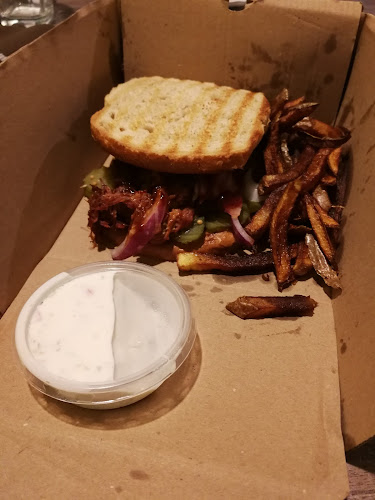 Szeged, Zrínyi u. 3, 6720