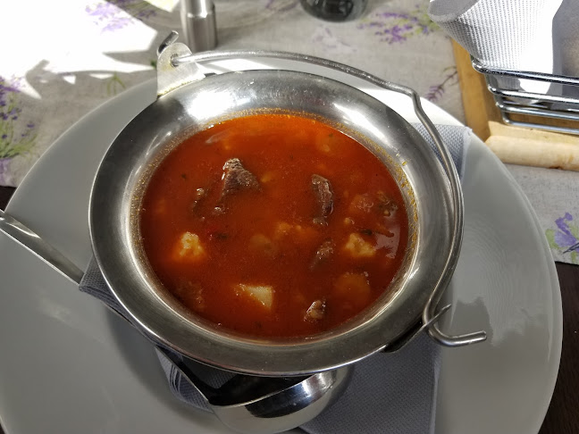 Comentarii opinii despre Pampuska Kisvendéglő