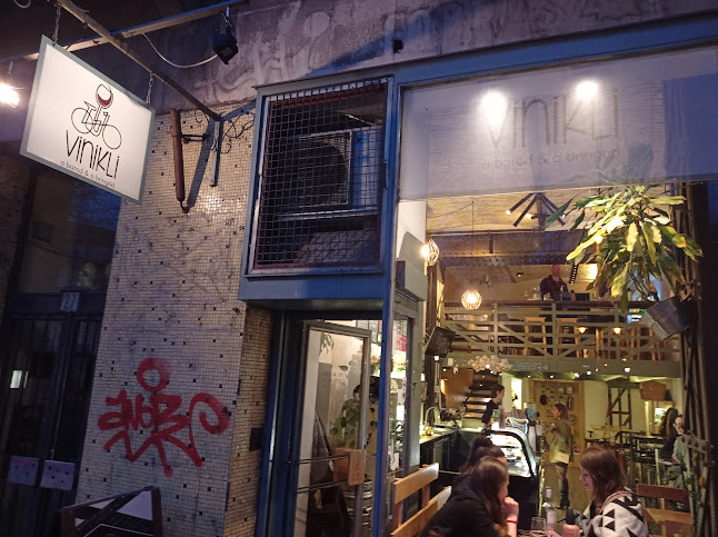Vinikli - local drinks & stuff