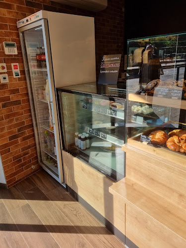 Budapest, Kosztolányi Dezső tér 5, 1114