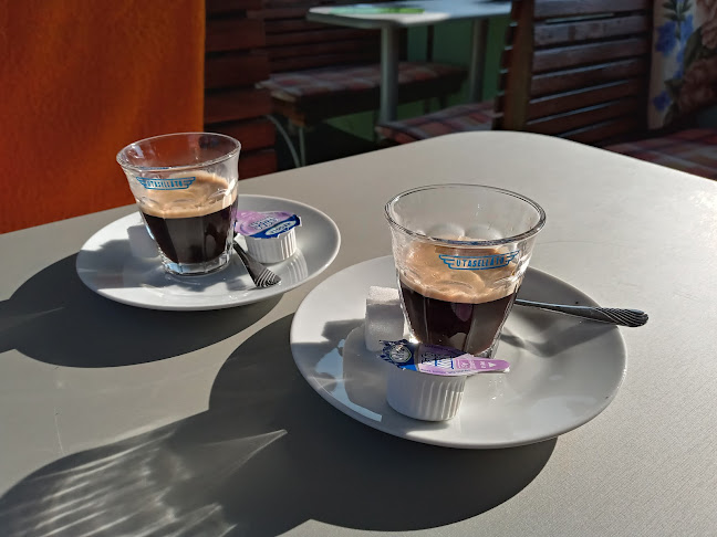 Opinii despre Peron Presszó în Békéscsaba - Vendéglátás