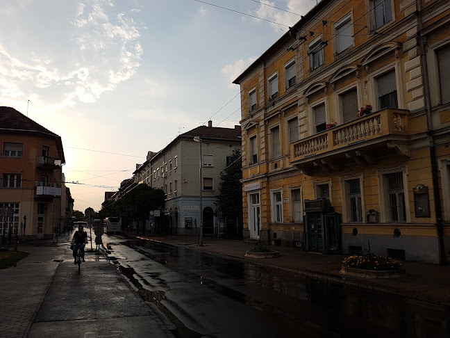 Szeged, pavilon, Bartók tér 5, 6722