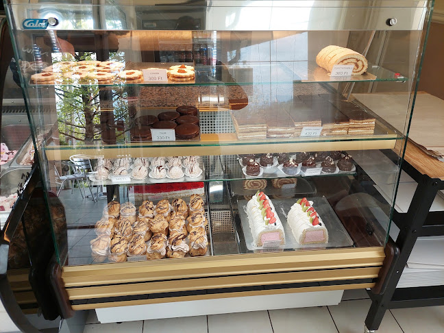 Vén Mackó cukrászda