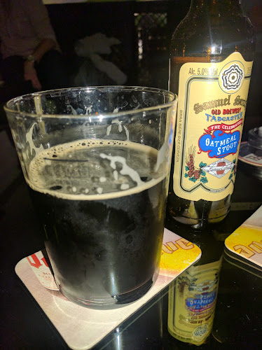 HOPAHOLIC Craft Beer Bar & Food Budapest - Budapest