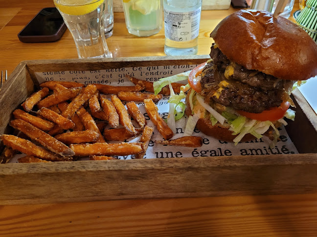 Pécs, Király u. 4, 7621