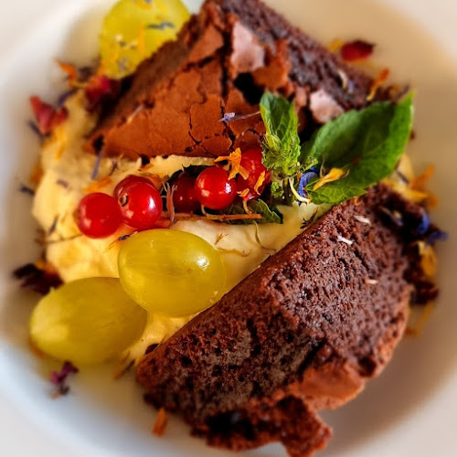 Gomba Étterem és Pizzéria - Vendéglátás