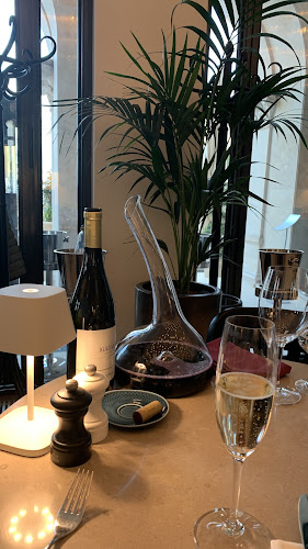 Budapest, Buda Castle, Csónak u. 1, 1015