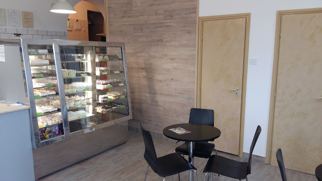 Comentarii opinii despre Sarokház cukrászda