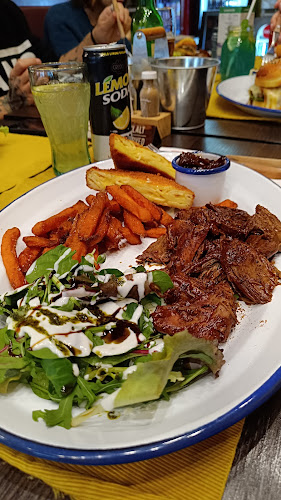 Happy Day Barbecue & Burger Bár Étterem Gödöllő