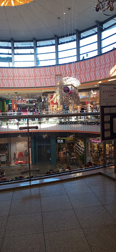 Comentarii opinii despre KFC Pécs Árkád