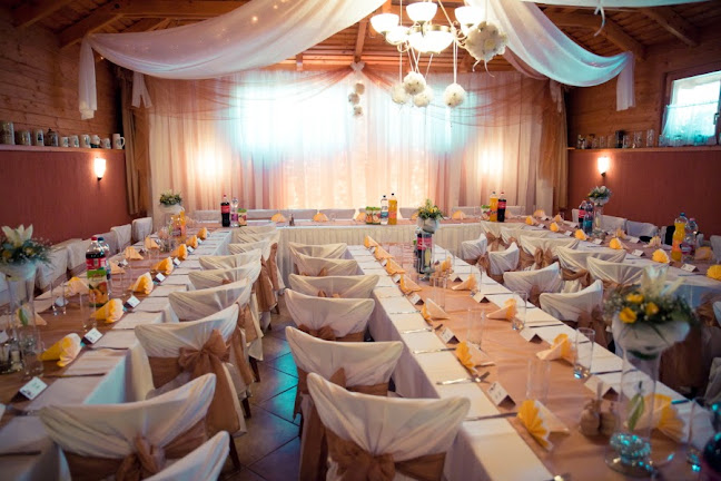 Opinii despre Zöld Sasok Étterem és Panzió în Isaszeg - Vendéglátás