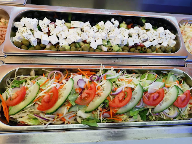 Giga Testvérek - Vendéglátás