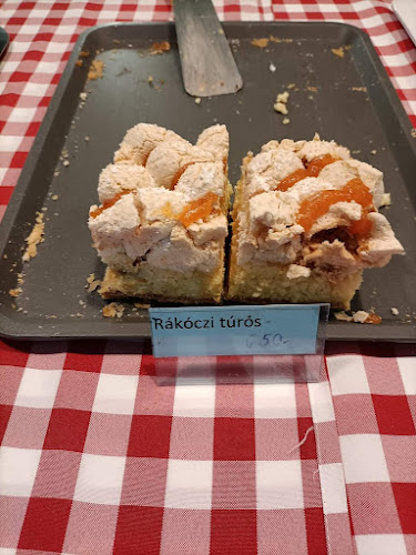 Ács, Postaköz 6, 2941