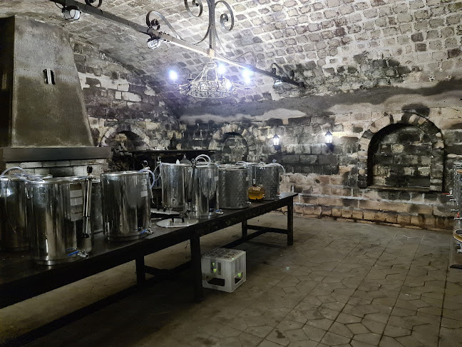 Opinii despre Soós István Borászati Szakképző Iskola Tangazdasága în Budapest - Vendéglátás