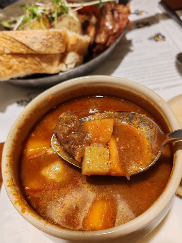 VakVarjú Étterem Pest - Vendéglátás