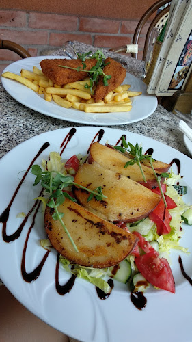 Dunaújváros, Vigadó tér 88, 2400