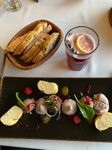 Opinii despre VADVIRÁG ÉTTEREM RESTAURANT în Bogács - Vendéglátás