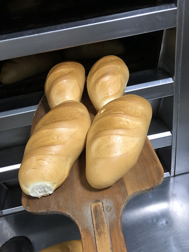 Comentarii opinii despre Muhadri Pékség