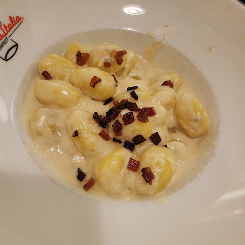 Opinii despre Akademia Italia Budapest în Budapest - Vendéglátás