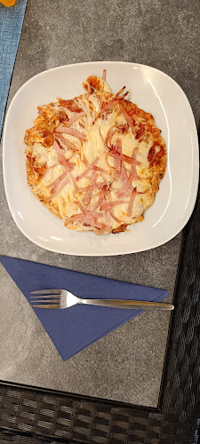 Opinii despre Pyrgos Taverna în Budaörs - Vendéglátás