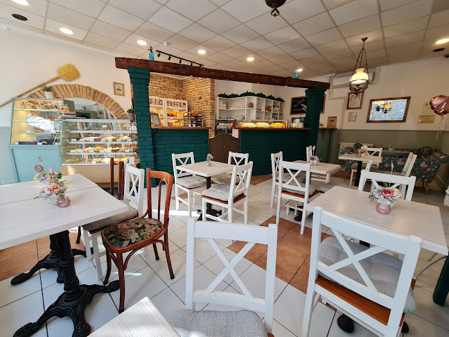 Salgótarján, Erzsébet tér 6, 3100