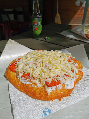 Jégvarázs Fagyizó, lángosozó és palacsintázó - Szob