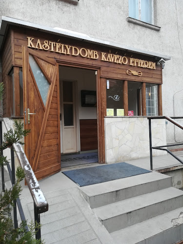 Kastélydomb Kávézó Étterem