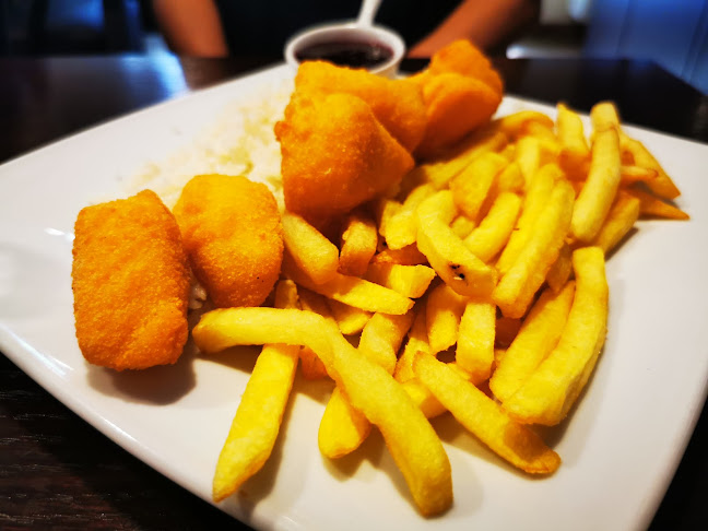 Comentarii opinii despre Forum Bistro -étterem,pizza,hamburger, street food, hot-dog