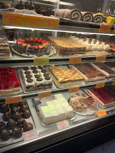 Comentarii opinii despre Barokk Cukrászda