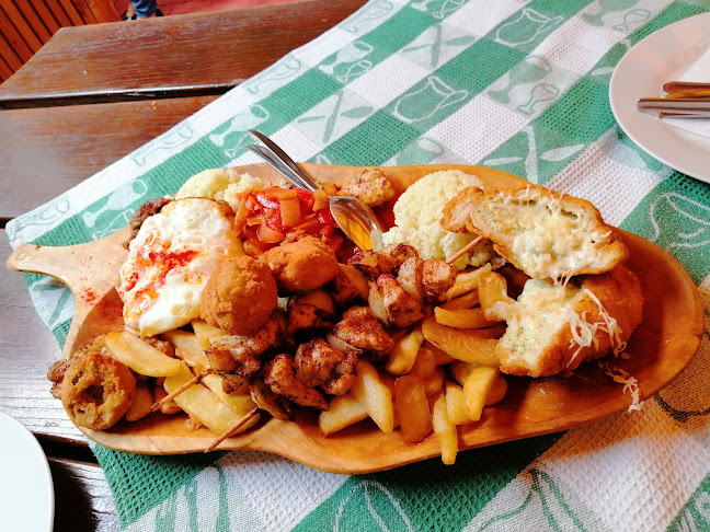 Comentarii opinii despre Templomkert Étterem és Söröző Szeged