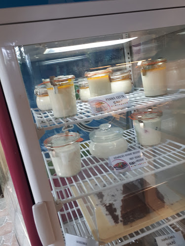 Opinii despre La Rosa Fagylaltozó în Siófok - Vendéglátás